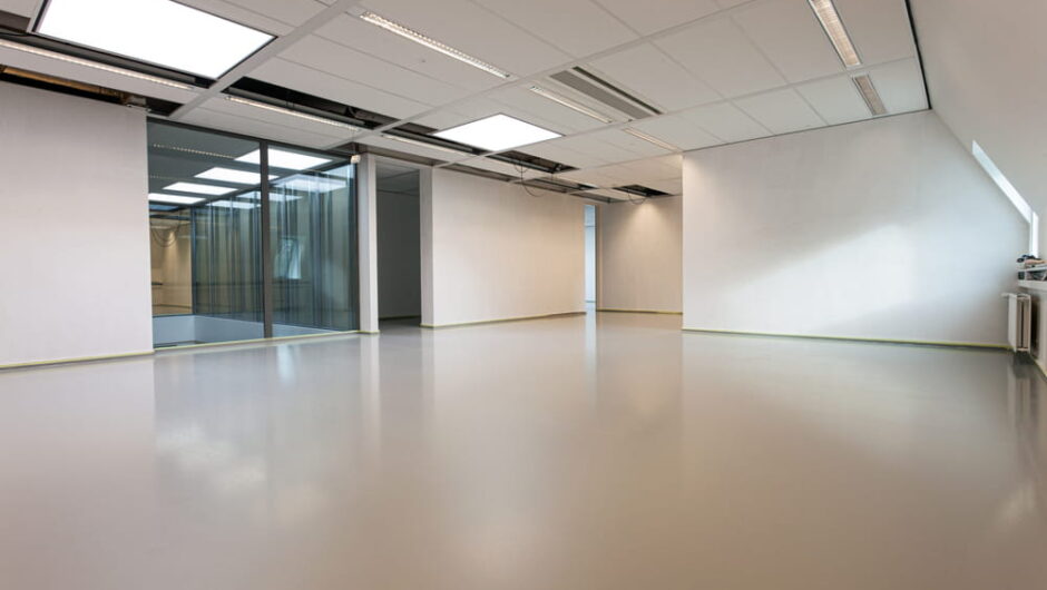 Changer l’esthétique de votre sol : la rénovation du béton, mode d’emploi